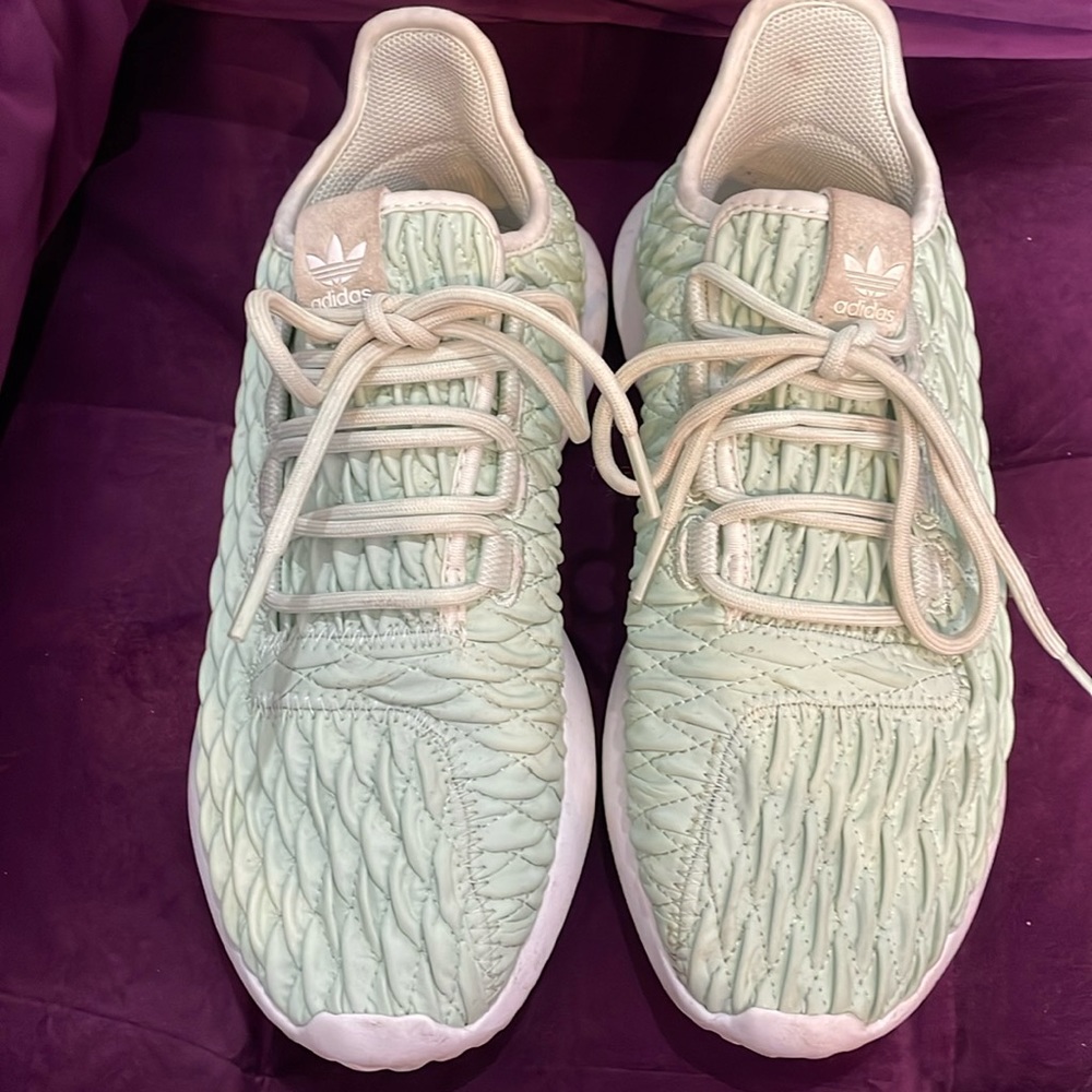 Adidas Sneakers